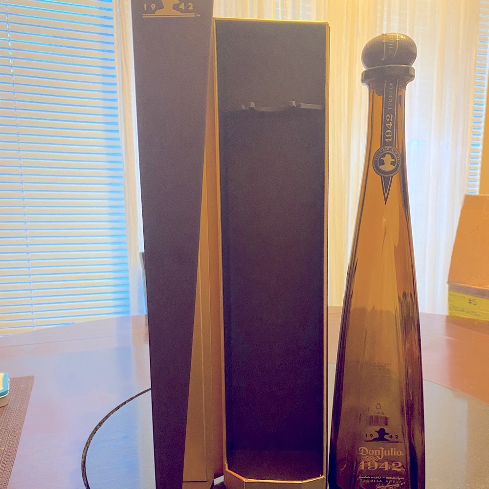 1942 Bottle and case